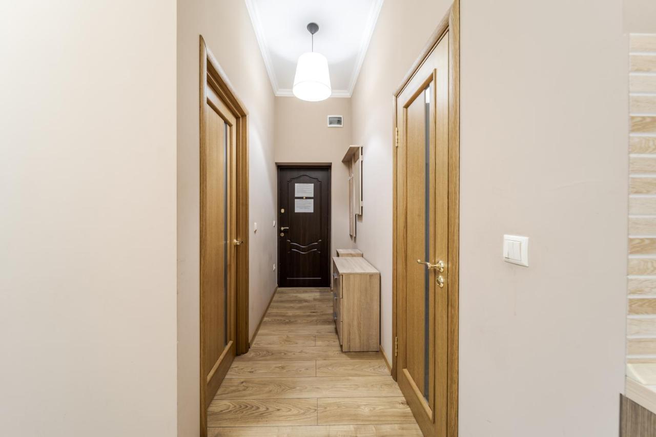 Apartment On Stavropihiiska Street 1 Lviv Exterior photo